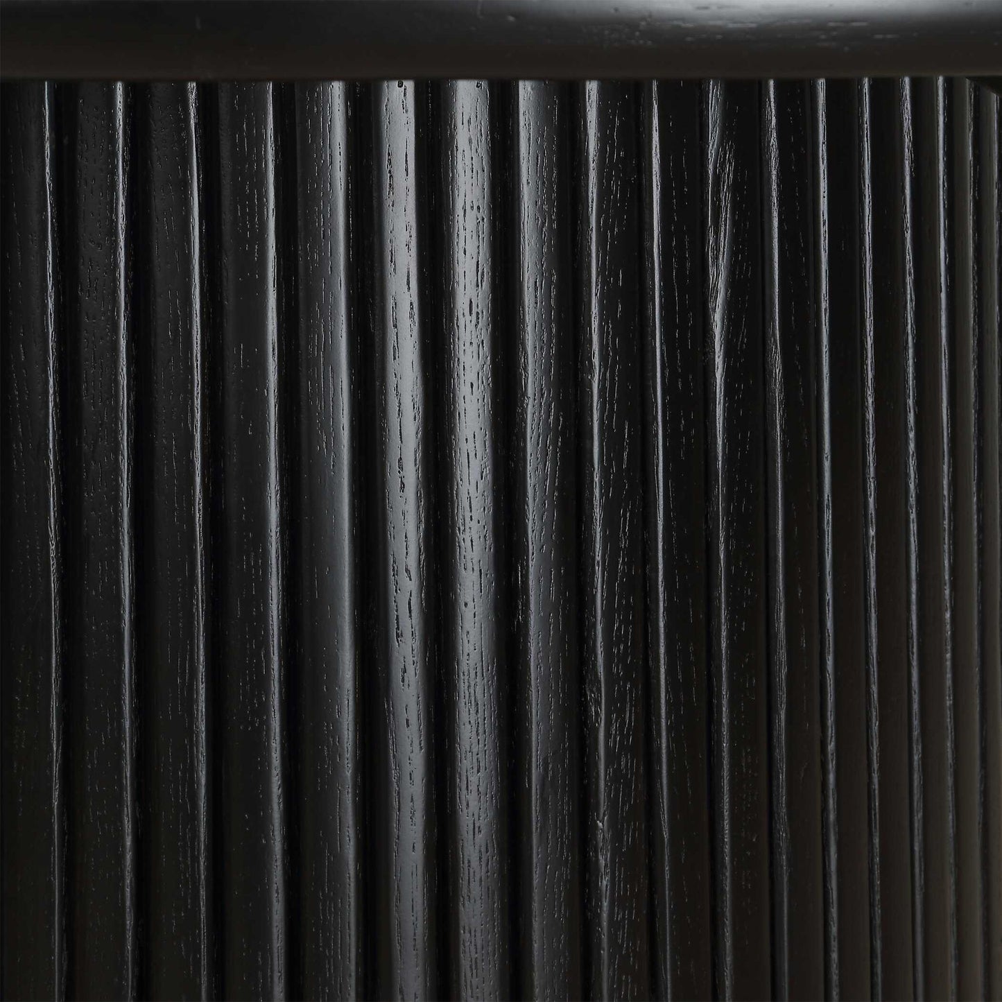 Hersch - Round Dining Table - Black