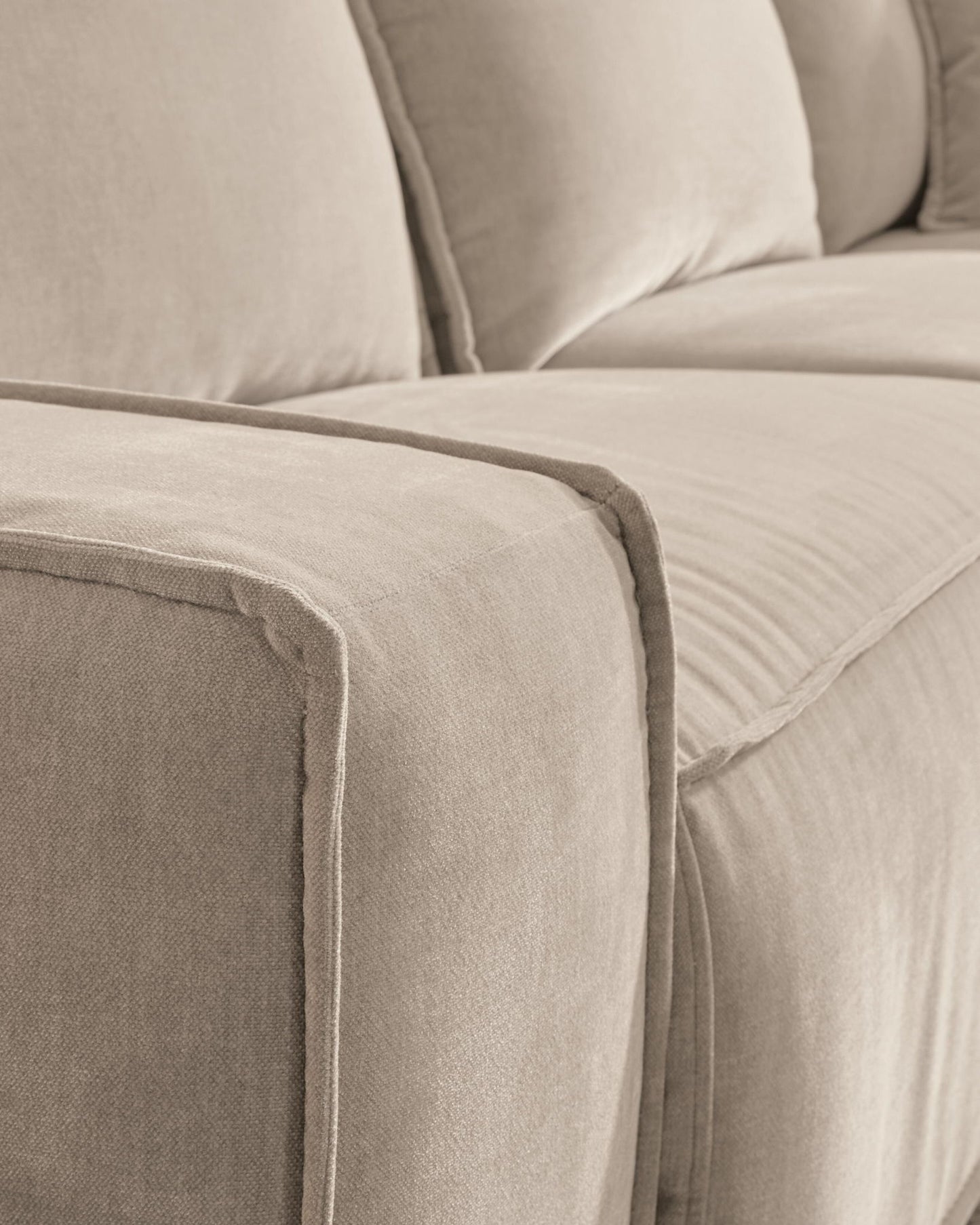 Carceri - 2-Piece Power Reclining Sectional Loveseat - Cashmere