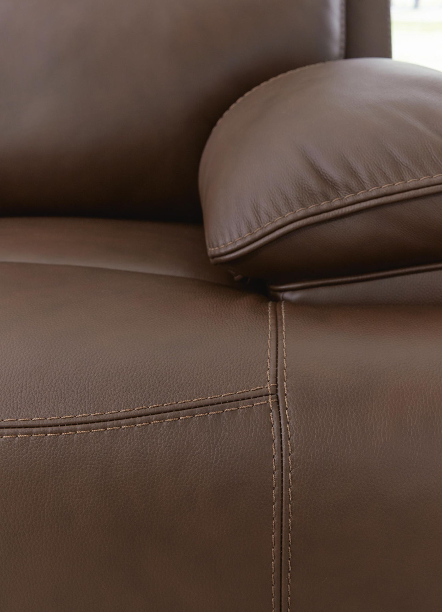 Vonryan - Power Reclining Sofa With Adj Headrest - Tobacco