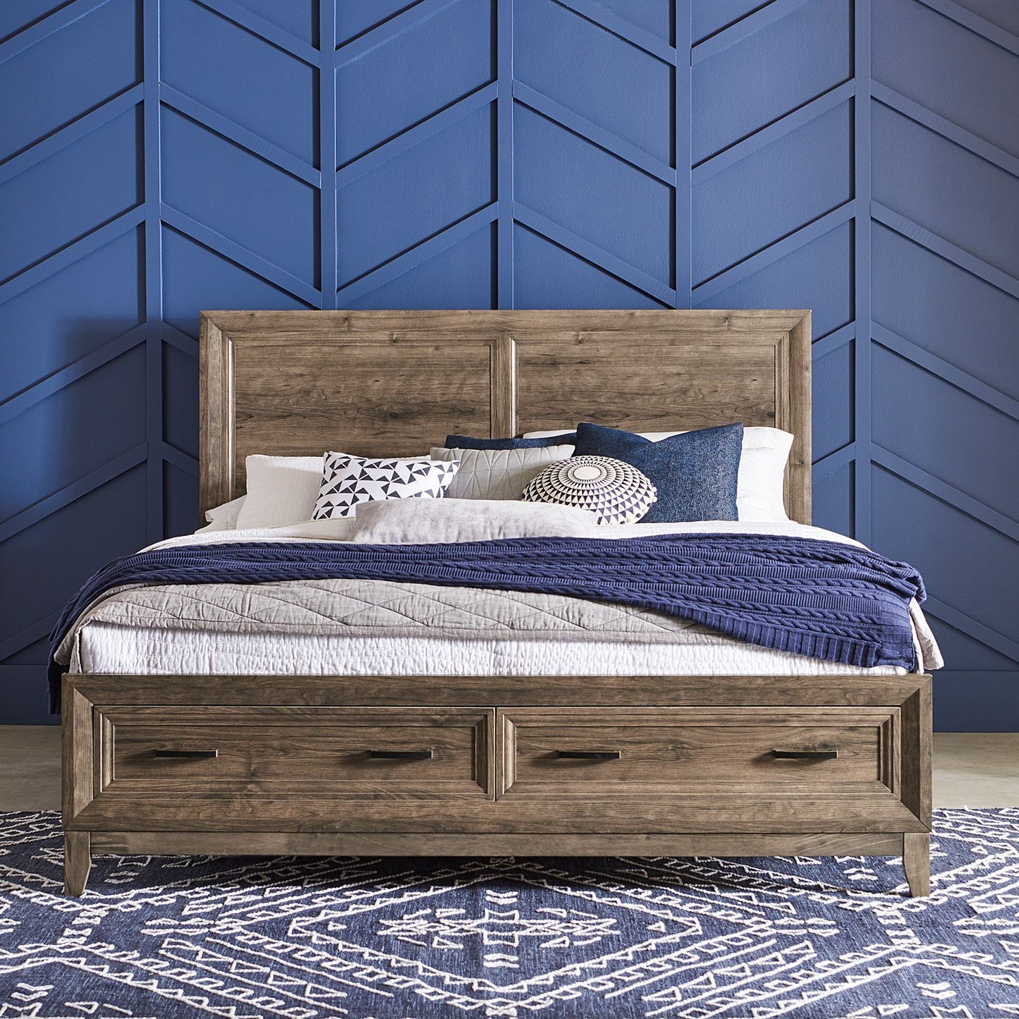 Ridgecrest - Storage Bed, Dresser & Mirror Set