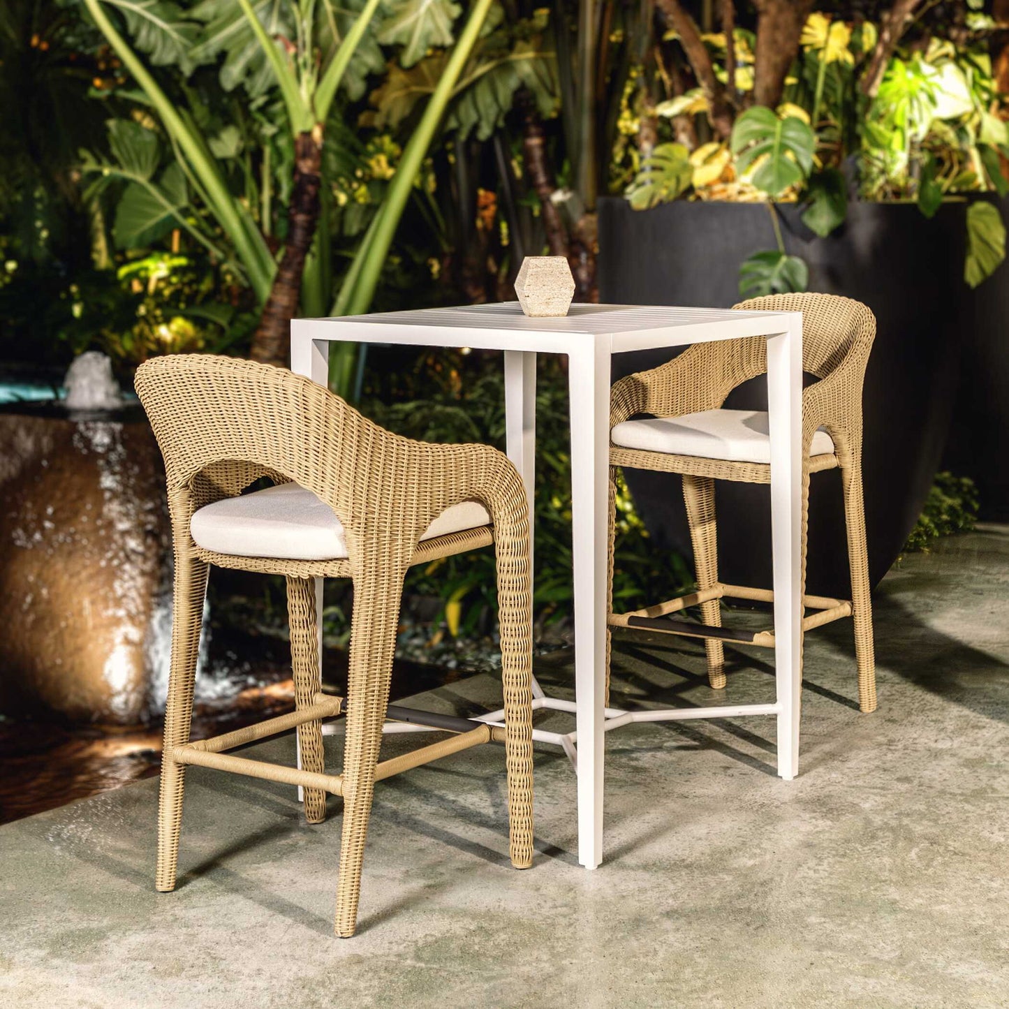 Kavali - Outdoor Wicker Barstool