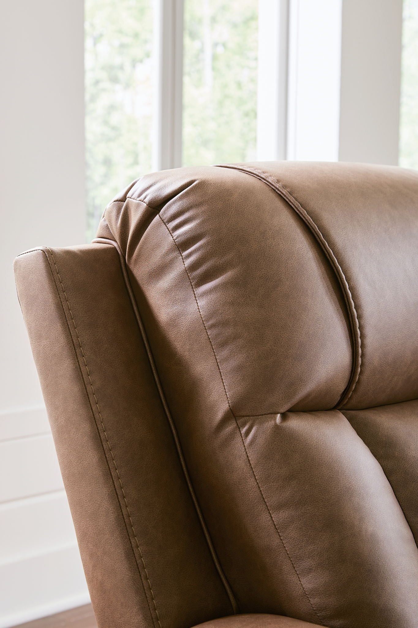 Mackmenville - Zero Wall Recliner