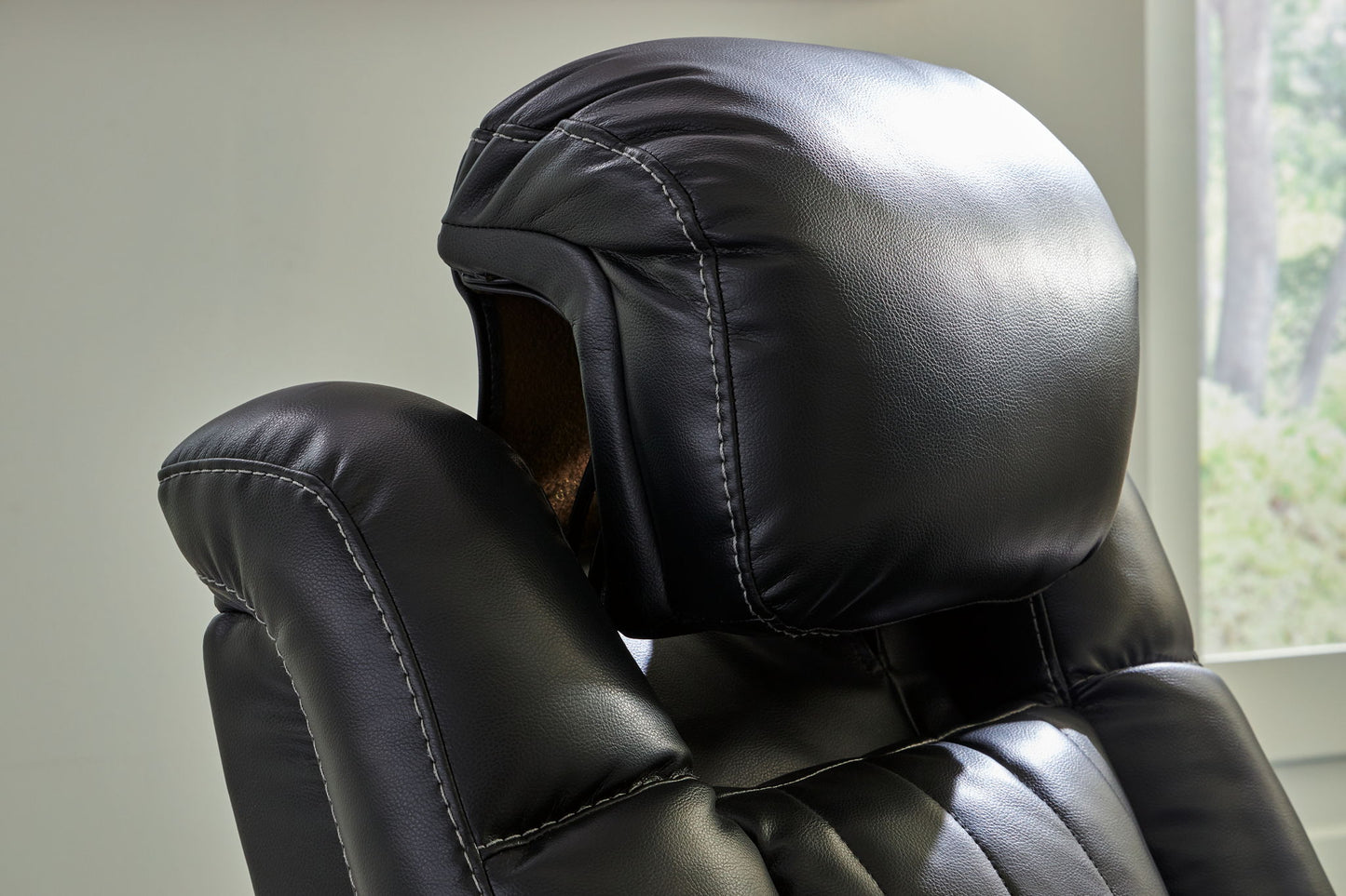 Caveman Den - Power Recliner/ Adj Headrest - Midnight