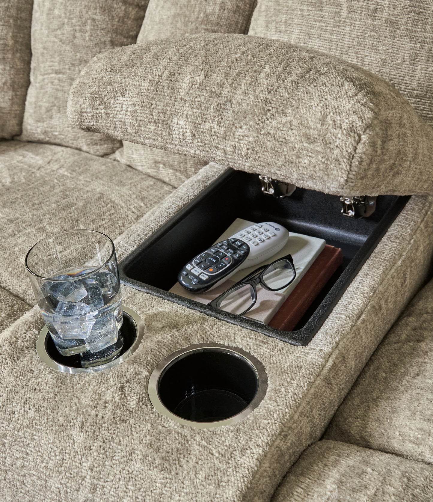 Hindmarsh - Power Reclining Loveseat with Console/ Adj Hdrst - Stone