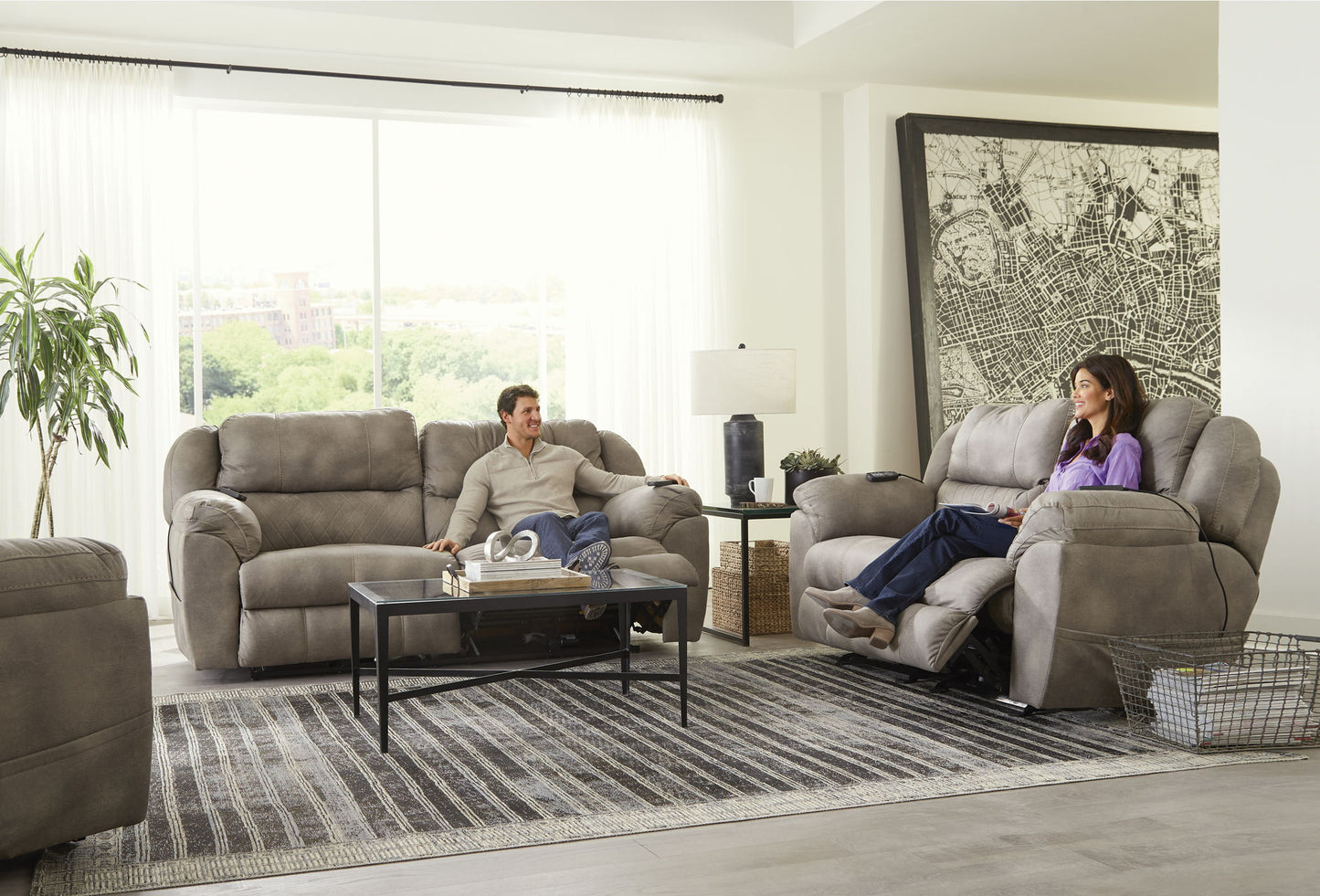 Flynn - Power Lay Flat Reclining Sofa Power Adjustable Headrest & Lumbar And Dual Heat & Massage - Fig