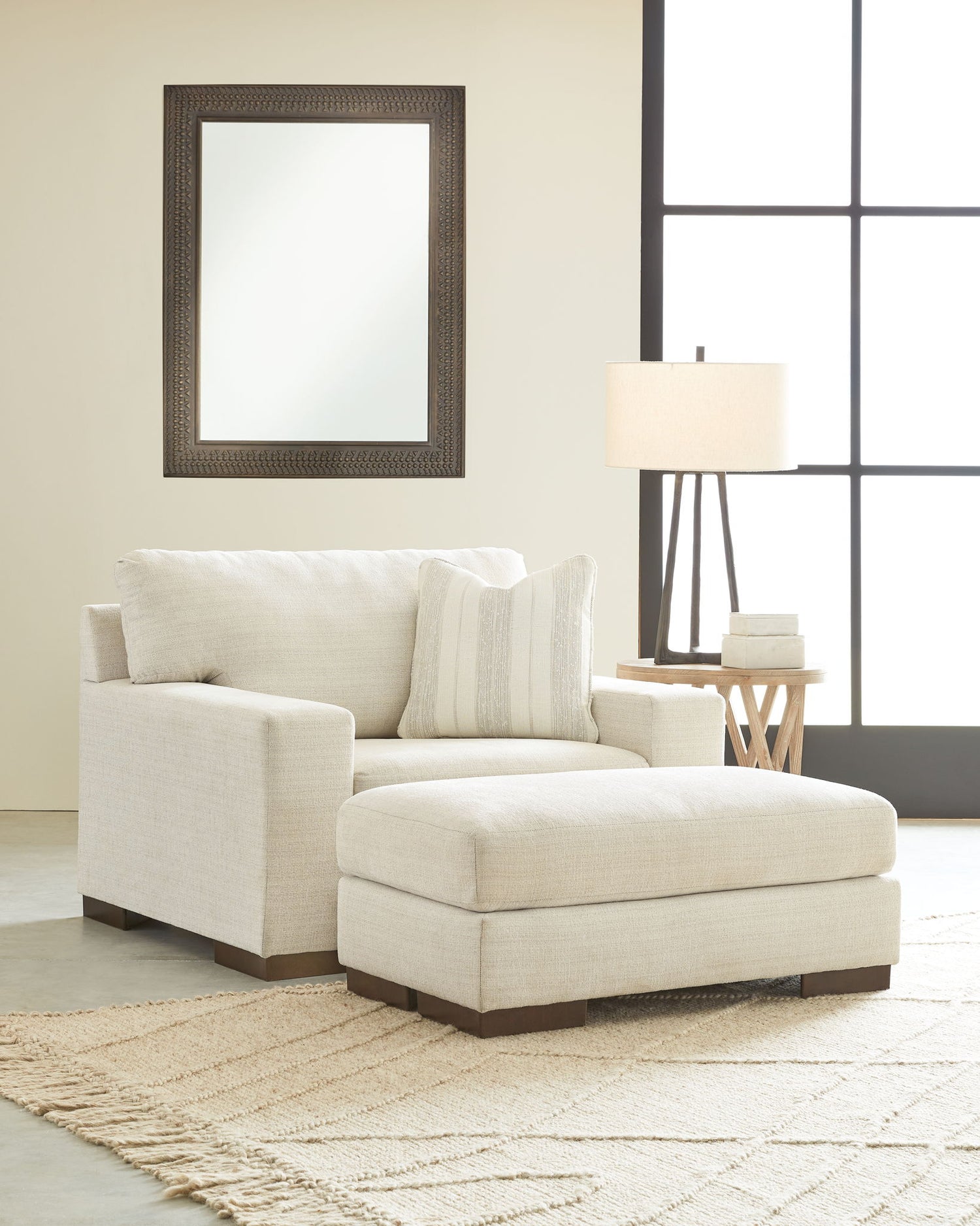 Sofas & Loveseats
