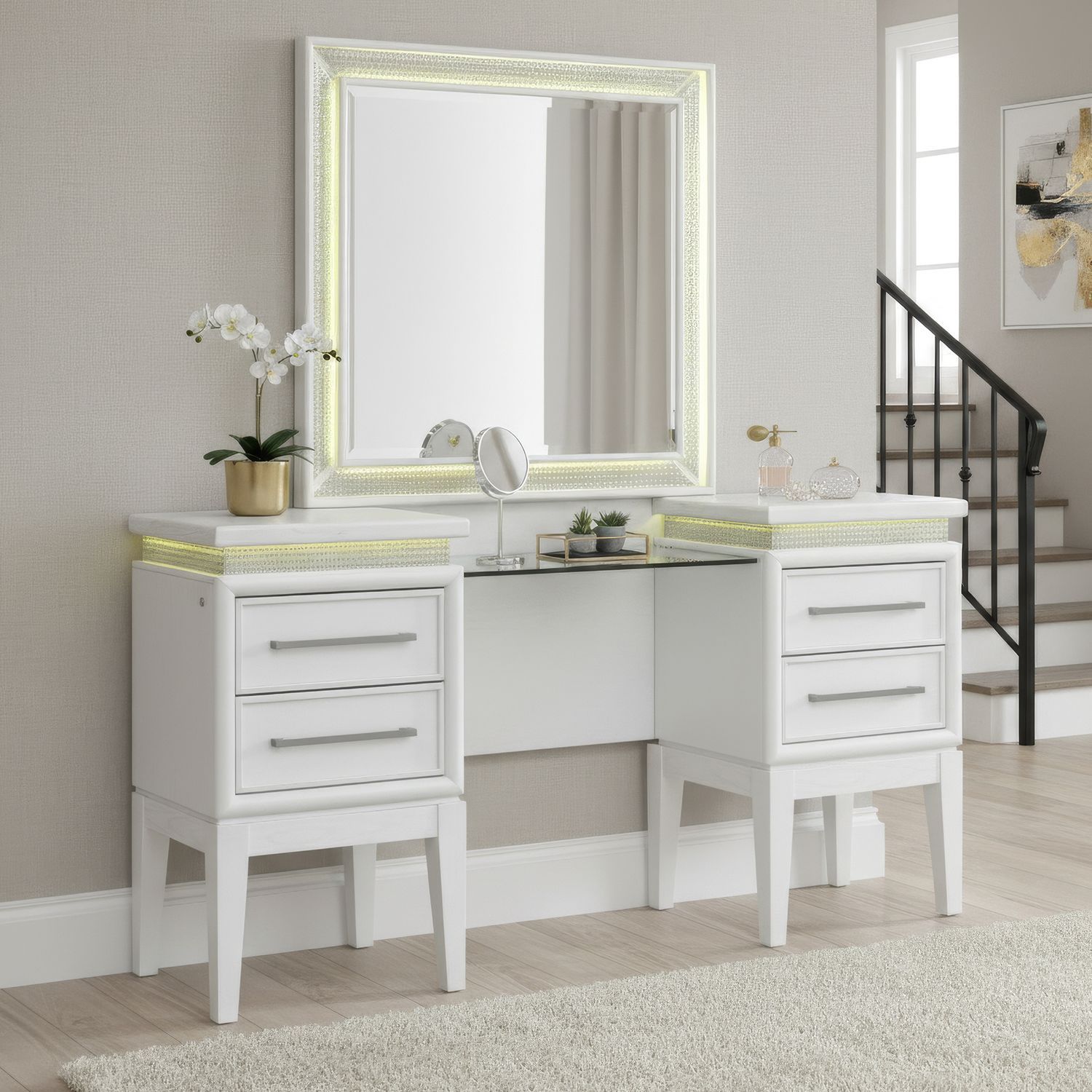 Bedroom > Desks & Vanities