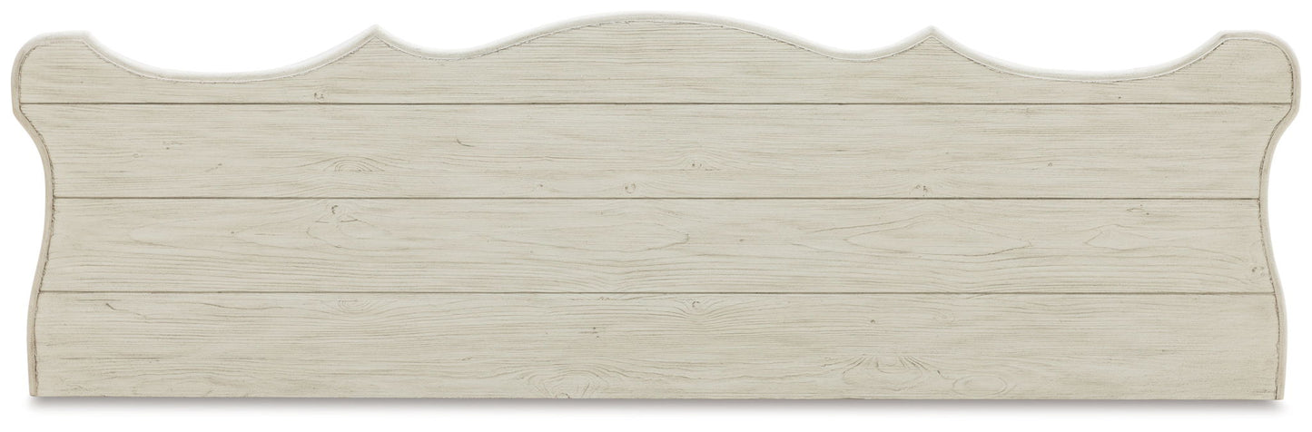 Arlendyne - Dresser - Antique White