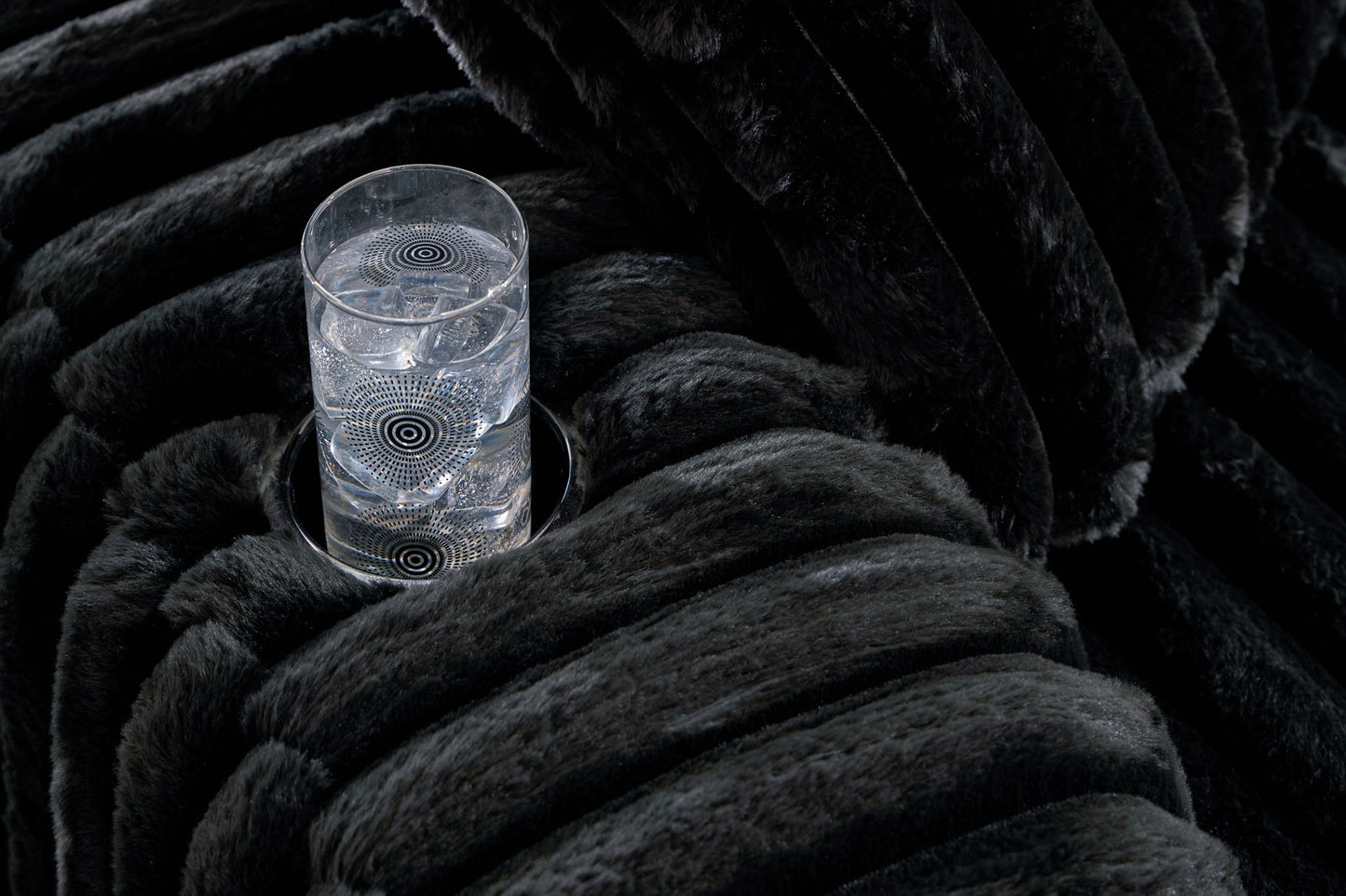 Midnight-Madness - Oversized Chaise