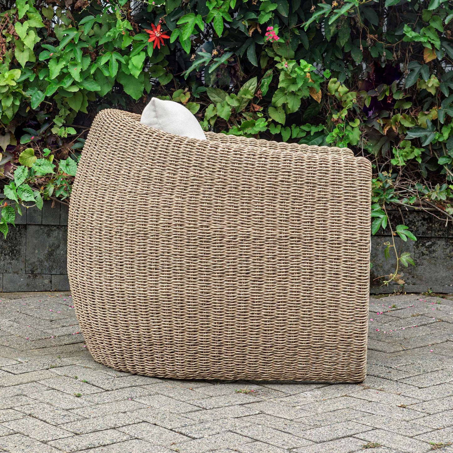 Tropic - Outdoor Lounge Chair