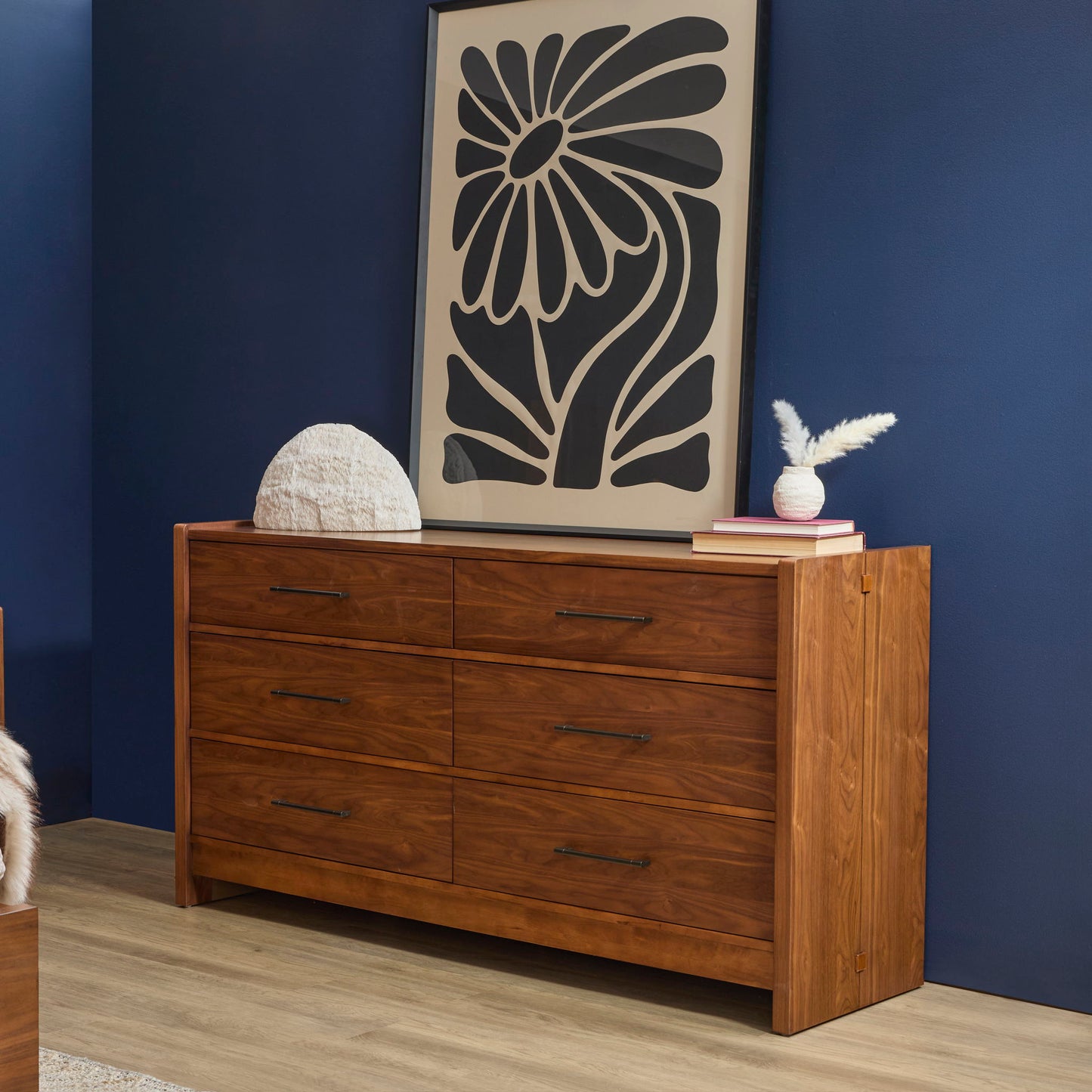 Lincoln - Dresser - Warm Walnut