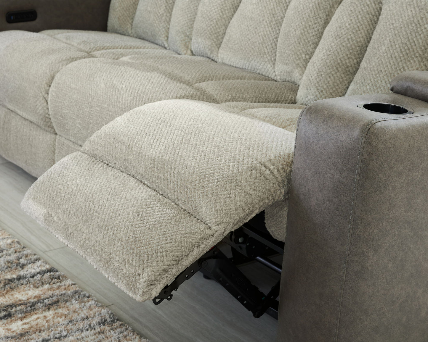 WhipLash - Power Reclining Sofa With Adj Headrest - Sisal