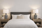 Textured Aura Textured Ceramic Table Lamp (Set of 2) - Textured Black And White Ceramic