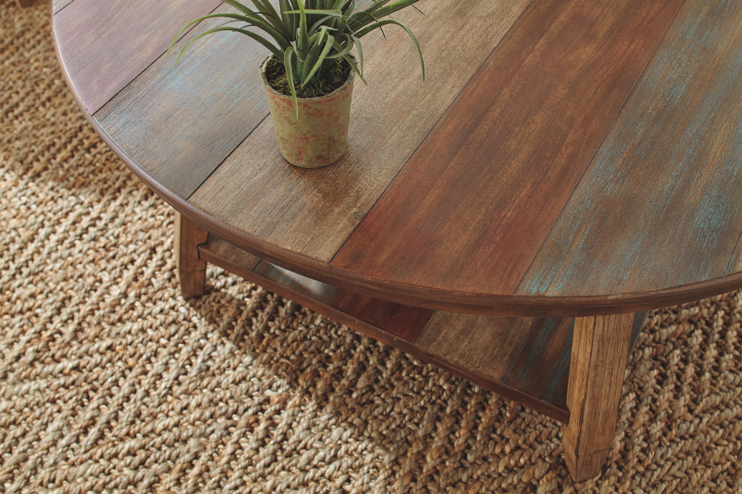 Raebecki - Occasional Table Set (Set of 3) - Brown